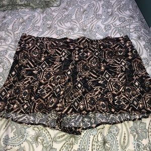 Aztec patterned flowy shorts